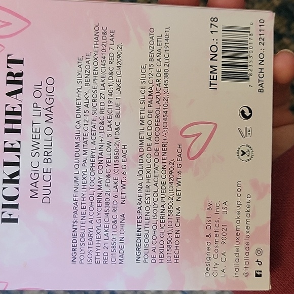 Lip Lot/Oil,scrub,cream,stain,gloss - Picture 2 of 8